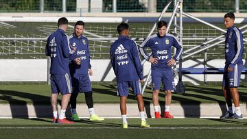 Argentina entrena en Madrid y Messi no termina la sesión