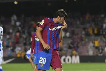 Sergi Roberto coloca el 4-2 en el añadido y entrega los tres puntos al equipo de Koeman.
