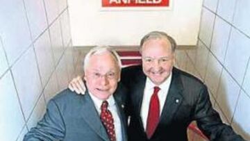 <b>LOS JEFES. </b>Gillett, a la izquierda, y Hicks son los nuevos accionistas mayoritarios del Liverpool.