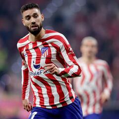 Carrasco y Hermoso, las novedades del once de Simeone