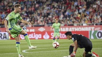 1x1 del Betis: Sidnei lidera atrás y Loren rompe su sequía