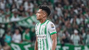 Tesillo sobre la acción de Chaverra: “Es fútbol, queda en la cancha”