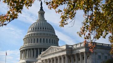 El edificio del Capitolio de EE. UU. Se ve despu&eacute;s de las elecciones presidenciales de EE. UU. De 2020 en Washington, EE. UU., 6 de noviembre de 2020.