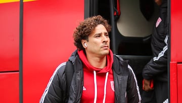 Gran actuación de Memo Ochoa no evita la caída de su equipo en Portugal