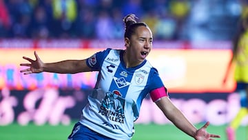 Charlyn Corral celebrates her goal 1-0 of Pachuca during the Great-Final first leg match between Pachuca and America as part of the Torneo Clausura 2025, Liga MX Femenil at Hidalgo Stadium on May 09, 2025 in Pachuca, Hidalgo, Mexico.