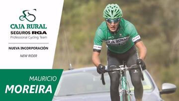 El ciclista uruguayo Mauricio Moreira, durante una carrera con el Caja Rural sub-23.