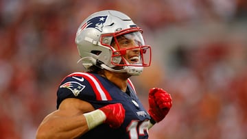 TAMPA, FLORIDA - NOVEMBER 09: Mack Hollins #13 of the New England Patriots celebrates a catch against the Tampa Bay Buccaneers during the second half in the game at Raymond James Stadium on November 09, 2025 in Tampa, Florida. Mike Ehrmann/Getty Images/AFP (Photo by Mike Ehrmann / GETTY IMAGES NORTH AMERICA / Getty Images via AFP)