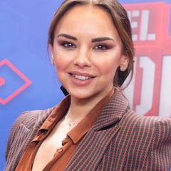 El padre de Chenoa vuelve a la carga: “Con lo que ha costado su vestido de las Campanadas podría vivir yo sin problemas”