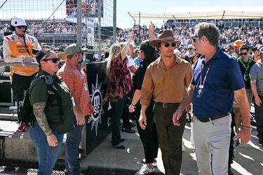 Matthew McConaughey, actor estadounidense en el paddock.