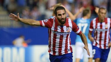 Un mundialista, un ex Barça y figuras de la Premier: las estrellas que esperan a Pulgar