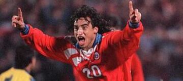 5 de octubre de 1968: Nace Fabián Estay, ex seleccionado nacional, mundialista en Francia 1998.