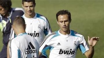 REGRESO. El central portugu¨¦s volvi¨® a entrenarse con sus compa?eros