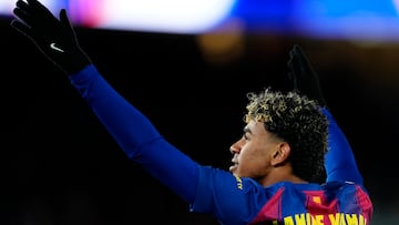 BARCELONA, 28/01/2026.- El delantero del FC Barcelona, Lamine Yamal, celebra el segundo gol del equipo blaugrana durante el encuentro correspondiente a la última jornada de la fase regular de Liga de Campeones que disputan FC Barcelona y FC Copenhague hoy miércoles en el Camp Nou. EFE/Alberto Estevez.