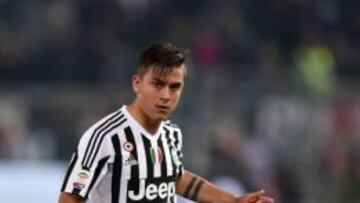 Dybala durante un partido con la Juventus