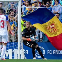 Yoel se adueña de la portería