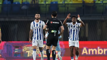 17/04/26 PARTIDO SEGUNDA DIVISION JORNADA 36
LAS PALMAS - LEGANES
ALEX MILLAN DUK PROTESTAS ARBITRO