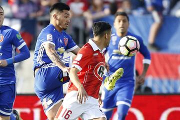 Las postales del choque entre la U y Huachipato