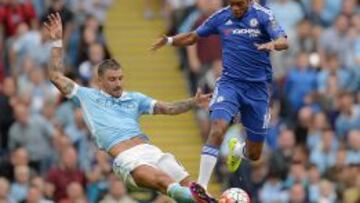 Juan Guillermo Cuadrado durante un partido de Premier League.