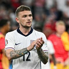 Se retira Trippier, vuelve Grealish