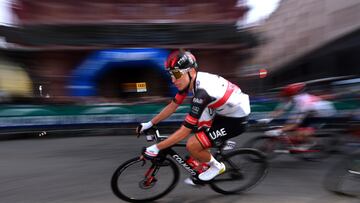 VARESE, ITALY - OCTOBER 04: Tadej Pogacar of Slovenia and UAE Team Emirates competes during the 101st Tre Valli Varesine 2022 a 196,3km one day race from Busto Arsizio to Varese 377m / #TreValliVaresine / on October 04, 2022 in Varese, Italy. (Photo by Dario Belingheri/Getty Images)