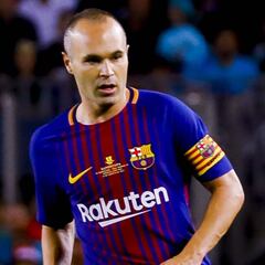 Más problemas para el Barça: Iniesta no se entrenó y es baja