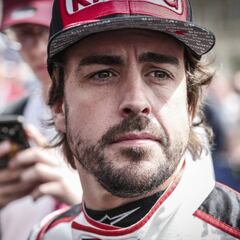 Alonso: "Me pareció fácil pilotar de noche, estuve cómodo"