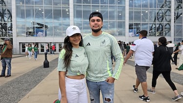 Mexicanos lucen el nuevo jersey de la Selección Mexicana en la Nations League