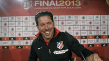 Simeone, sonriente en la rueda de prensa.