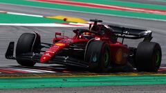 BARCELONA, SPAIN - MAY 21: Charles Leclerc of Monaco driving the (16) Ferrari F1-75 on track during practice ahead of the F1 Grand Prix of Spain at Circuit de Barcelona-Catalunya on May 21, 2022 in Barcelona, Spain. (Photo by Mark Thompson/Getty Images)