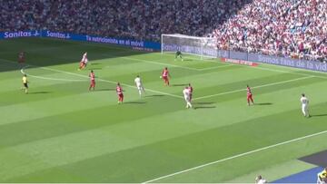 De 'pasota' a bombero: el pase que no existía de Bale en el 2' para apaciguar al Bernabéu