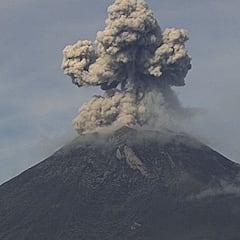 Incrementa actividad del volcán Popocatépetl
