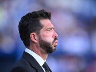 Benjamin Mora head coach of Queretaro during the 8th round match between Queretaro and Monterrey as part of the Liga BBVA MX, Torneo Apertura 2025 at La Corregidora Stadium, on September 14, 2025 in Santiago de Queretaro, Mexico.