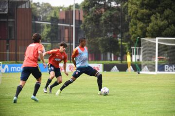 La Selección Colombia Sub 20 realizó otra sesión de entrenamiento pensando en el primero de dos amistosos ante Ecuador en Bogotá.