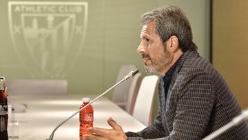 Alkorta, en la sala de prensa Jose Iragorri de San Mamés