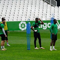 El Racing se vuelve a topar con el problema del gol