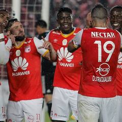 Santa Fe remonta el clásico y se mete en los ocho