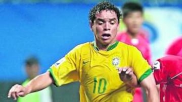 <b>DESEADO. </b>A Lulinha lo quieren el Celta y el Deportivo para reforzar sus plantillas.