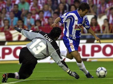 'Murri, murri' Tamudo, ante Toni Jiménez, en la Copa de Mestalla.