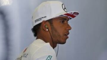 Lewis Hamilton durante la jornada de entrenamientos libres del viernes.