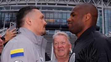 Boxing - Oleksandr Usyk v Daniel Dubois - Photocall - Wembley Stadium, London, Britain - July 15, 2025 Oleksandr Usyk and Daniel Dubois go head to head before of the fight Action Images via Reuters/Andrew Couldridge