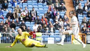 Bale, pitado por el Bernabéu desde el inicio del partido