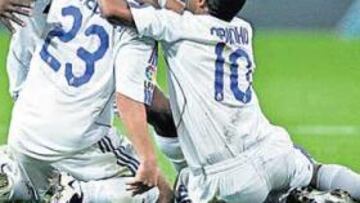 <b>HAY MIMBRES. </b>Sneijder, Robinho y Drenthe, tres pilares para el Madrid del presente y del futuro.