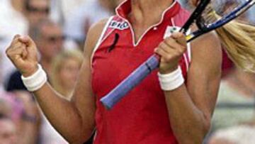 <b>FINAL RUSA. </B>Dementieva eliminó a Capriati y completó la final rusa en Nueva York.