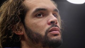 (FILES) In this file photo Joakim Noah #13 of the New York Knicks stands during a time out against the Chicago Bulls at the United Center on December 27, 2017 in Chicago, Illinois. - Free agent Joakim Noah signed for the Memphis Grizzlies on November 4, 2018 for the remainder of the season, the team announced. (Photo by JONATHAN DANIEL / GETTY IMAGES NORTH AMERICA / AFP)