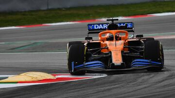 Sainz con el McLaren MCL35 en Montmel&oacute;.