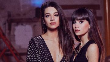 Las cantantes Ana Guerra y Aitana Oca&ntilde;a, concursantes de Operaci&oacute;n Triunfo 2017 y pareja art&iacute;stica en &quot;Lo malo&quot;