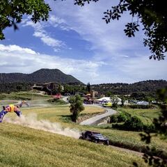 Dacia se pone a punto en casa de Al Attiyah