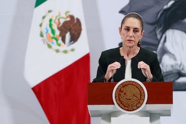 Horarios del Metro y Metrobús en CDMX por Primer Año de Gobierno de Sheinbaum en el Zócalo