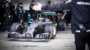 Jorge Lorenzo probó el Mercedes ganador de Hamilton