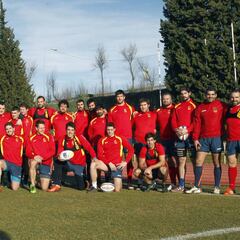 España: una 'familia' con 9 españoles y 14 'extranjeros'